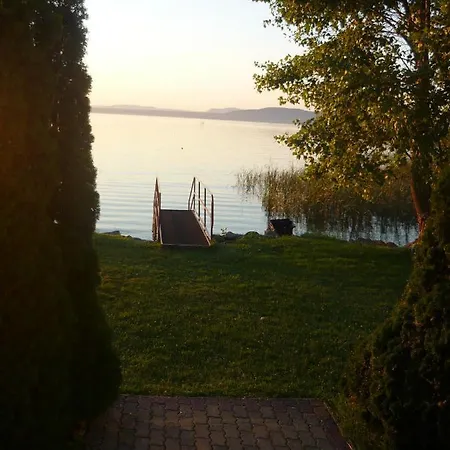 B&B Aranyhid Ueduelo